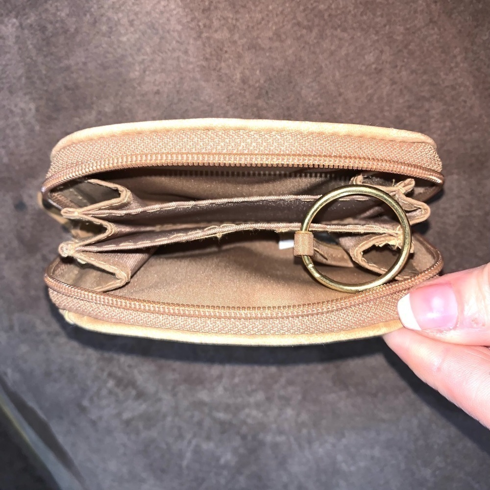 Q&A Small Tan Purse and Wallet - Picture 13 of 14